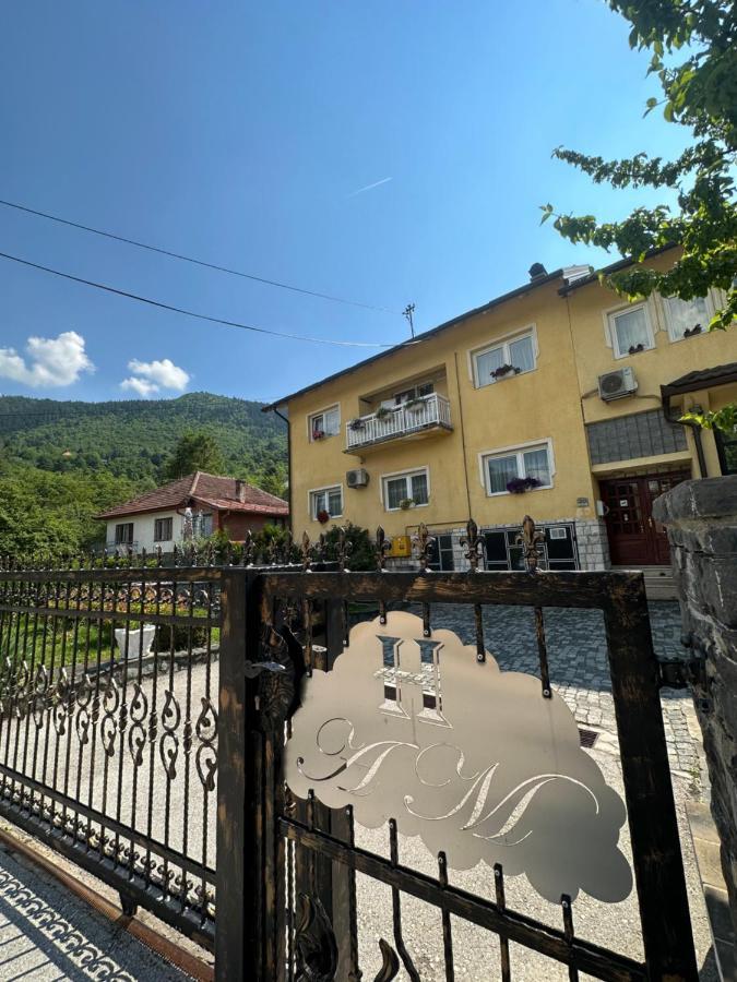 Beautiful House Overlooking Sarajevo Saraievo Exterior foto