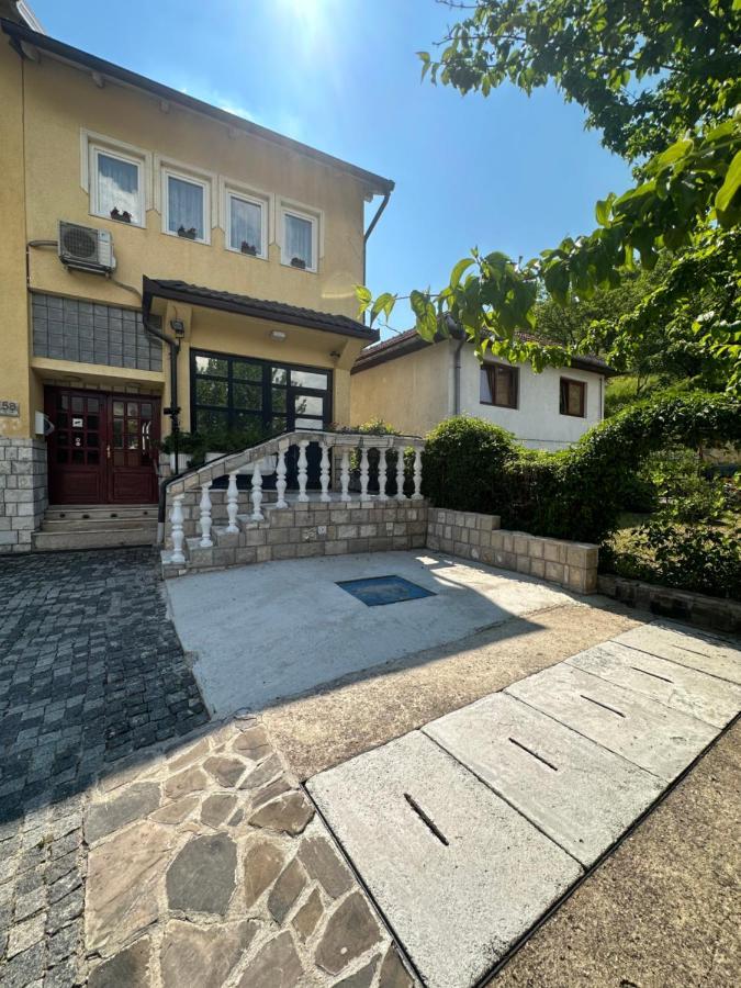 Beautiful House Overlooking Sarajevo Saraievo Exterior foto