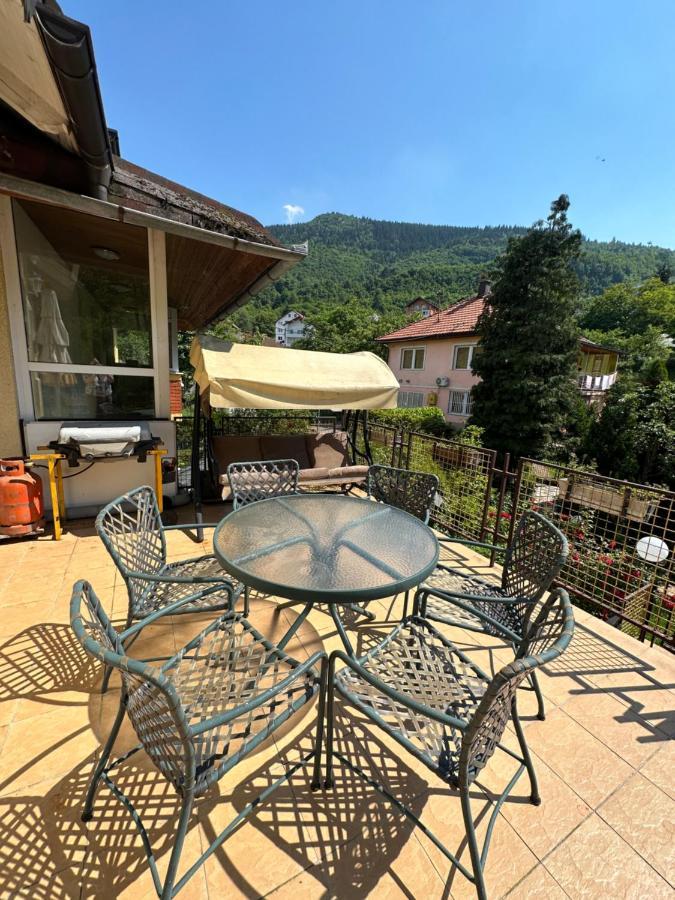 Beautiful House Overlooking Sarajevo Saraievo Exterior foto